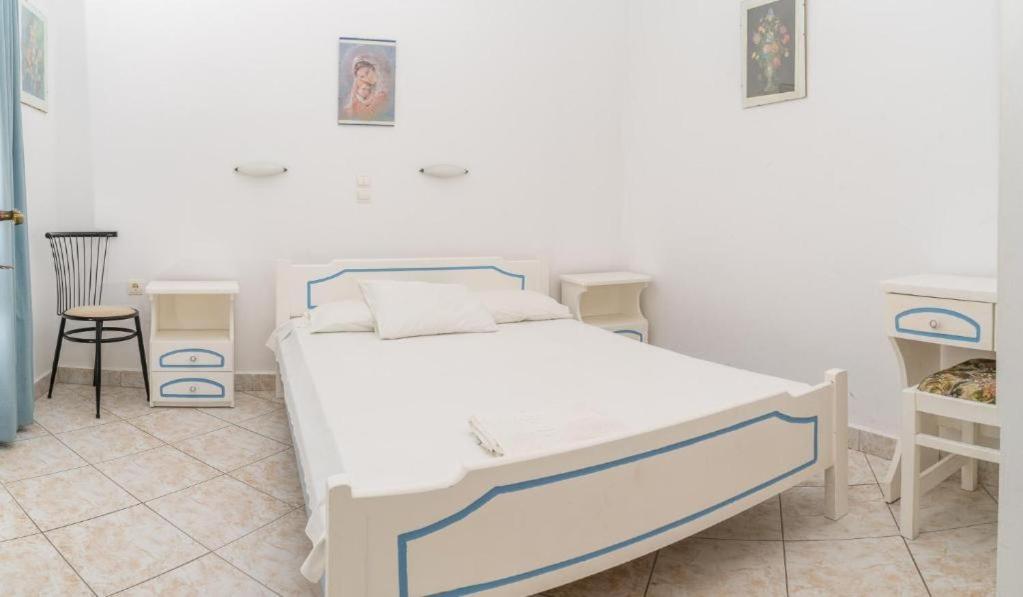 Anna'S Studios & Apartments Закинтос Екстериор снимка