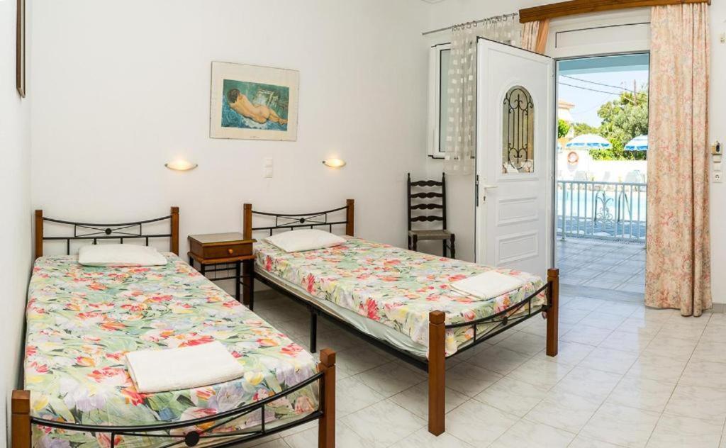 Anna'S Studios & Apartments Закинтос Екстериор снимка