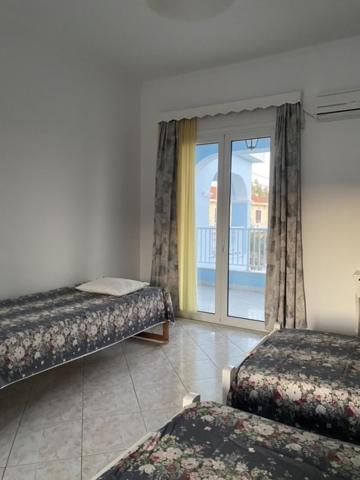 Anna'S Studios & Apartments Закинтос Екстериор снимка